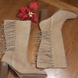 "Expressions" Fringey Boots